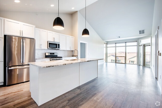 2BR, 2BA - 1240SF - The Edison