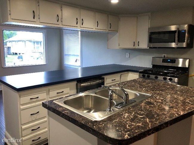 Foto del edificio - 2 br, 1 bath House - 710 West Dr