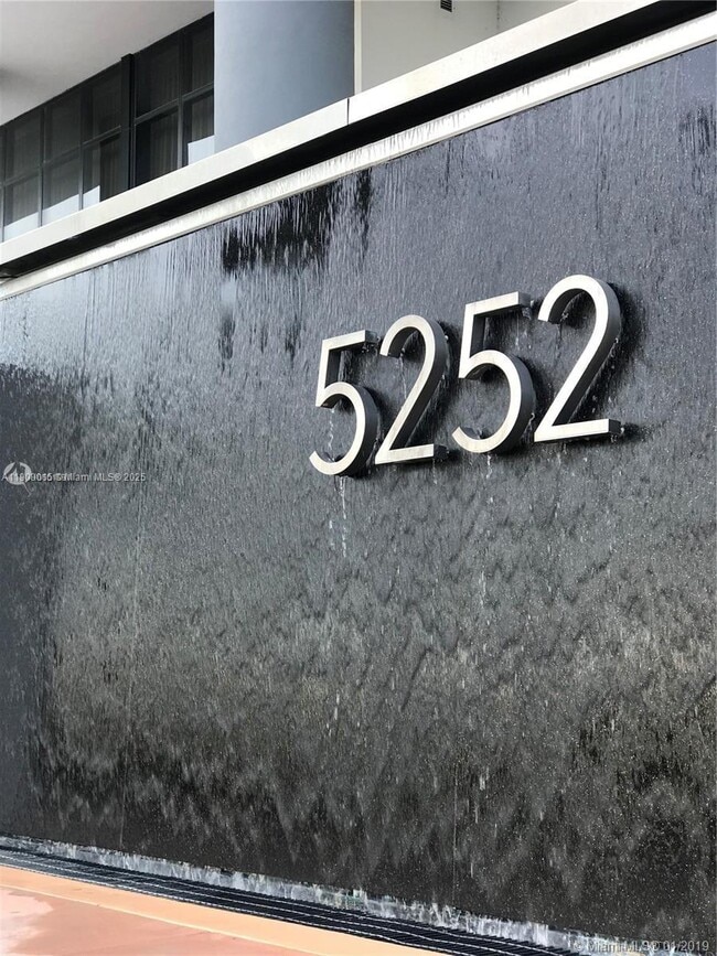 Foto del edificio - 5252 NW 85th Ave