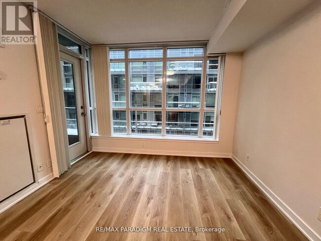 Building Photo - 21 Nelson St