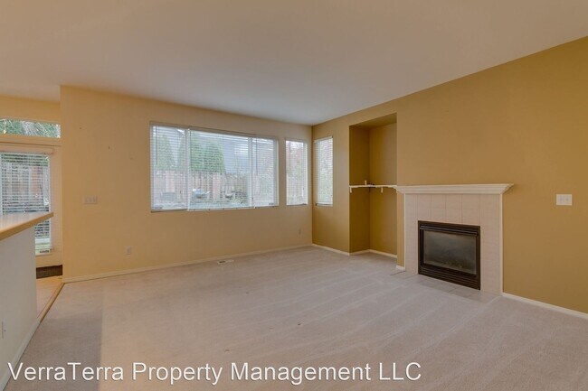 Building Photo - 4 br, 2.5 bath House - 24027 SE 12th Pl.