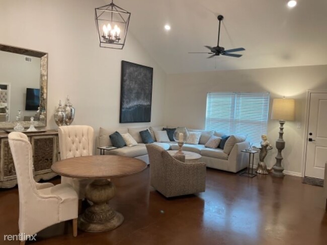 Foto del edificio - 12750 County Rd 1254