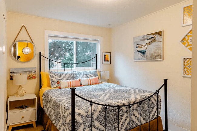 Foto del edificio - 756 N 76th St