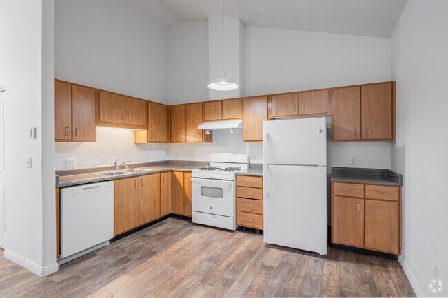 2 habitaciones, 1 baño - 900 pies cuadrados - Cocina - Plum Meadows