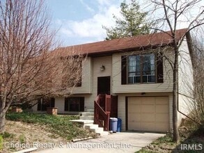 Building Photo - 1615 S Buffstone Ct