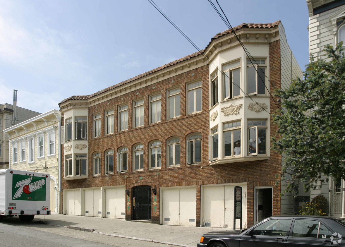 Building Photo - 3025 Steiner St