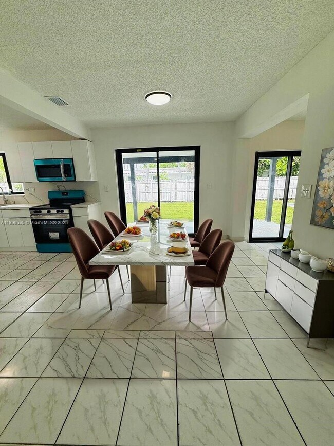 Foto del edificio - 3320 SW 97th Ave