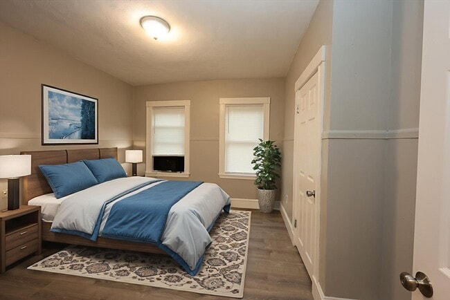 Building Photo - 23 Des Moines Rd