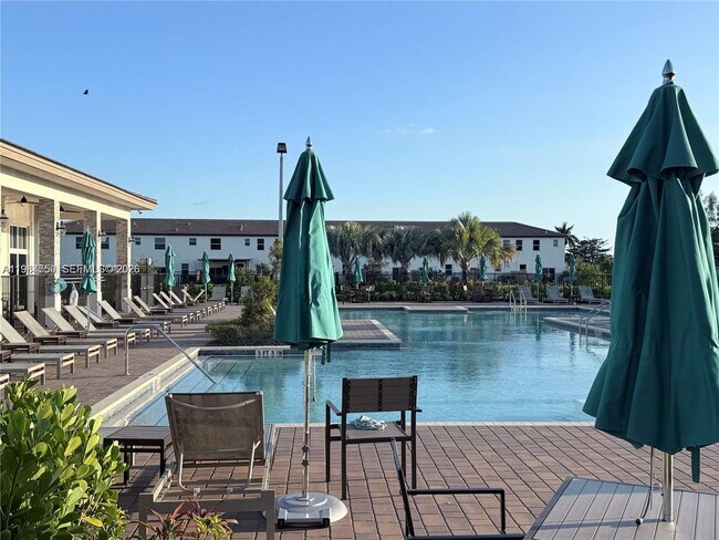 Foto del edificio - 12133 NW 23rd Ct
