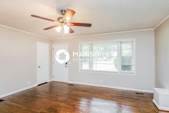 Foto del edificio - 3 Bedroom Pet-Friendly Home in Gainesville...
