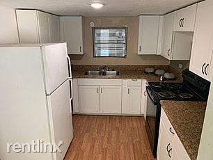 Foto del edificio - 3 br, 2 bath Mobile Home - 11 Sapphire St.