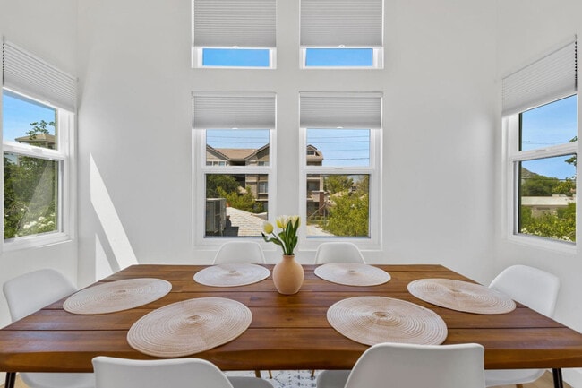 Foto del edificio - 4641 N 8th Pl