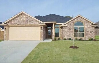 Building Photo - 1120 Chaucer Ln
