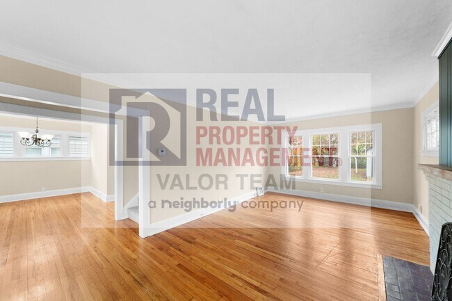 Foto del edificio - Beautifully maintained 3bd/1.5 bath Coloni...