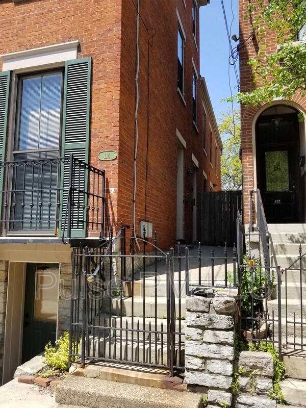 Photo - 114 E 5th St Apartment