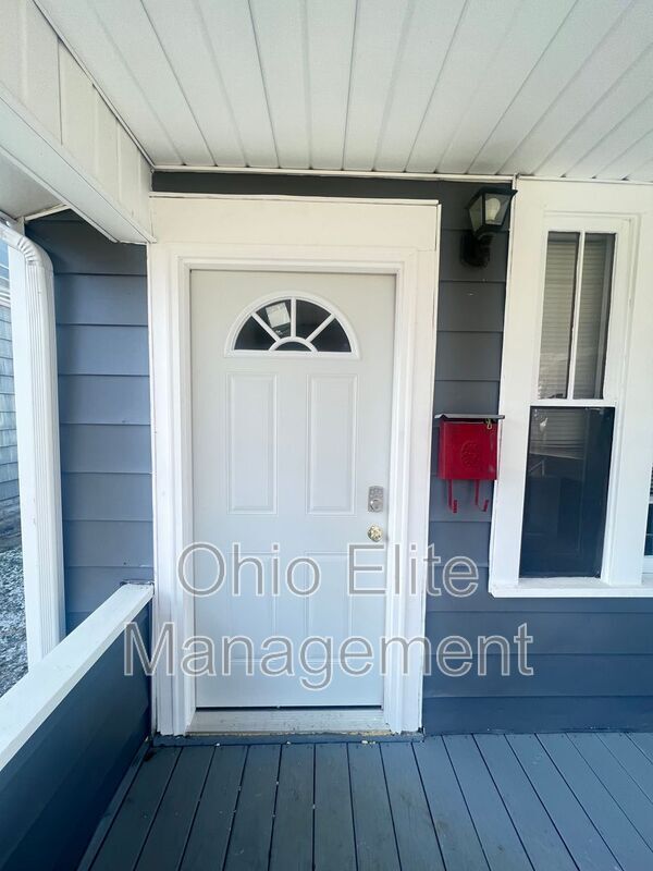 Building Photo - 287 N Burgess Ave