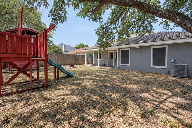 Building Photo - 4120 Tulip Tree Ct