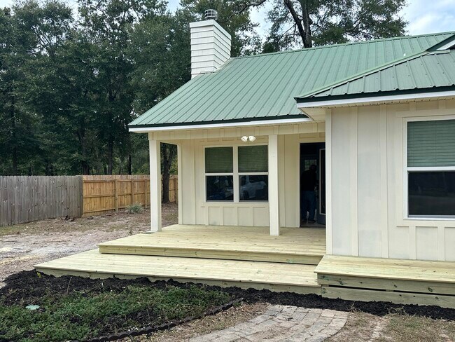 Foto del edificio - 218 Sparkleberry Ln