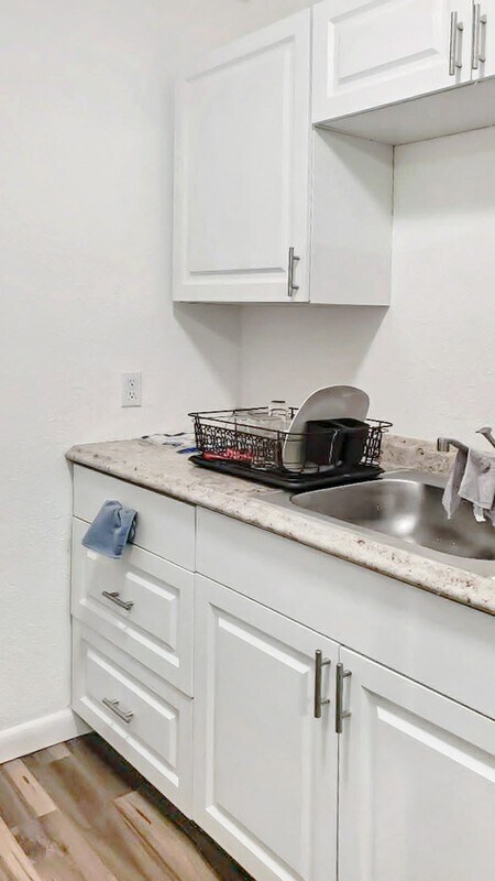 Foto del edificio - 8506 N Brooks St
