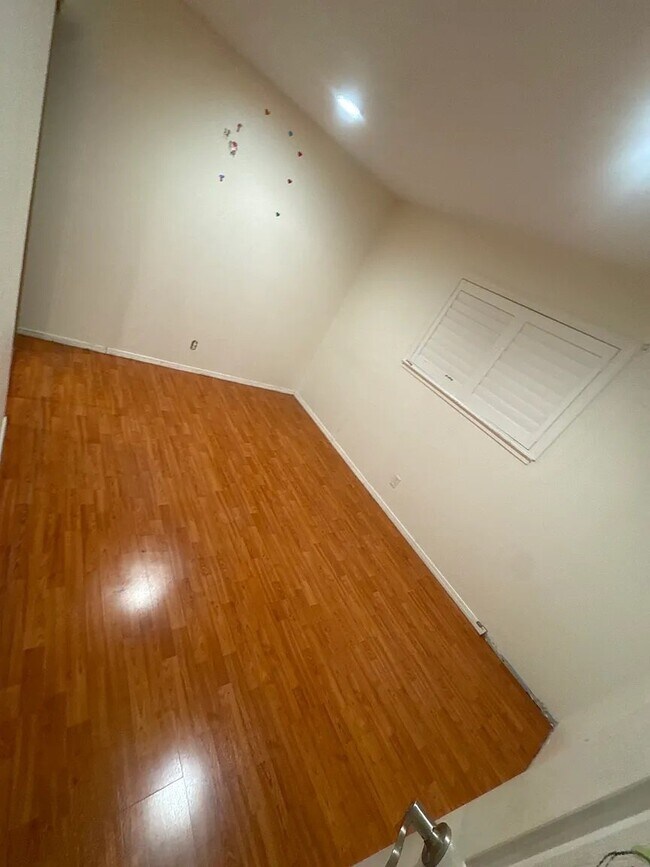 Foto del edificio - 2137 Amberwood Ln