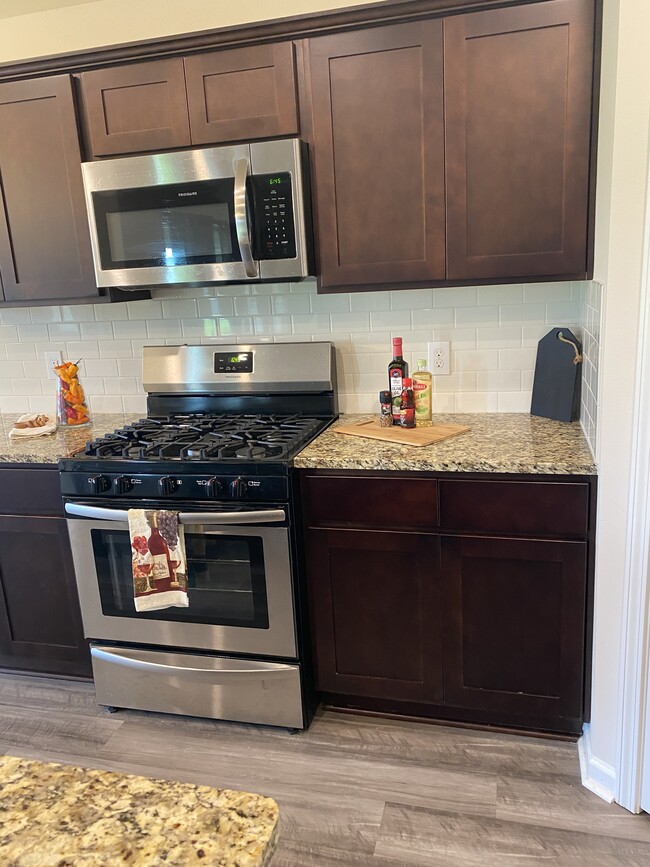 Kitchen - 124 Tortola Ln