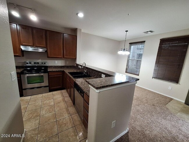Building Photo - 2768 S Sulley Dr