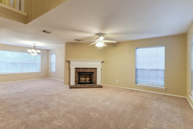 Foto del edificio - 16821 Kettle Creek Dr