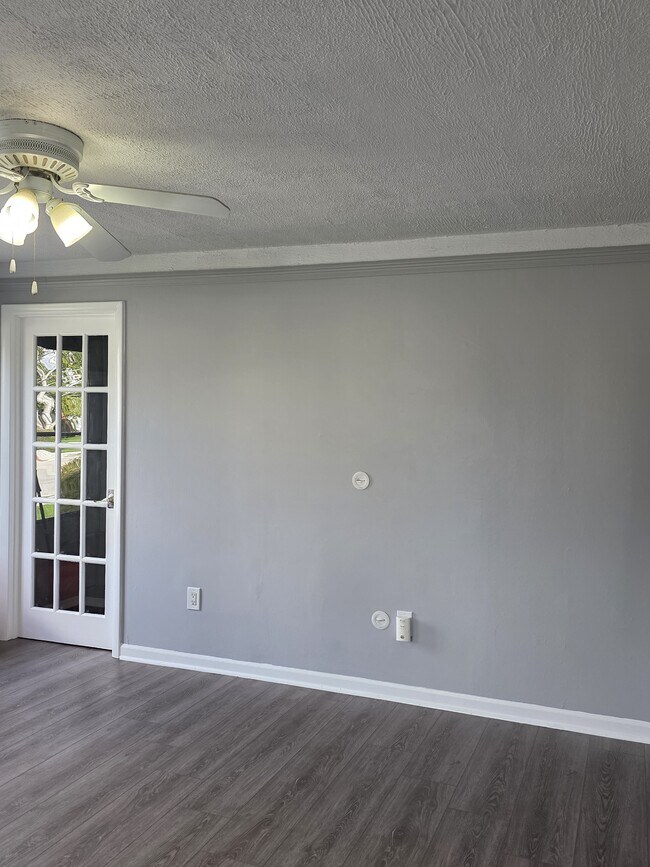 Foto del edificio - 30555 Brush St