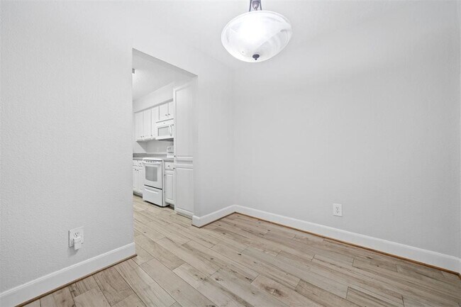 Foto del edificio - 2277 S Kirkwood Rd