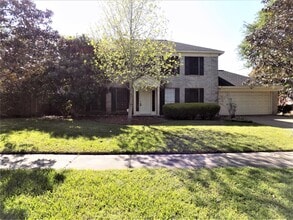 Building Photo - 12315 Mill Ridge Dr