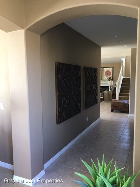 Building Photo - 4 br, 3 bath House - 701 Leeward Ave.