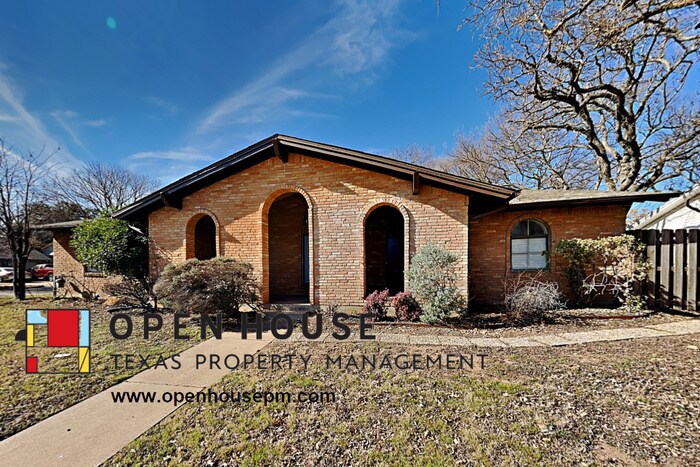 Foto principal - 2109 Tamworth Ct Bedford