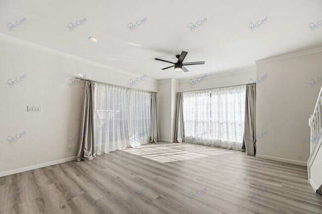 Building Photo - 7151 Gaston Ave