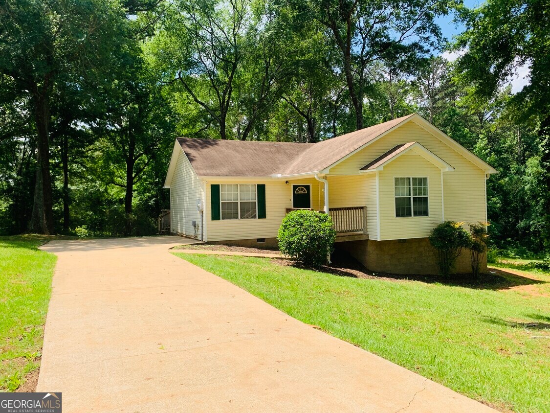 39 Waterview Dr, LaGrange, GA 30240 House Rental in LaGrange, GA