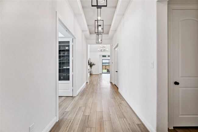 Building Photo - 20726 Via Giulia Ct