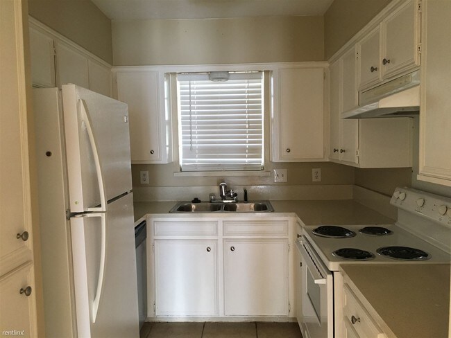 Building Photo - 3 br, 2 bath House - 1910 Kingswood Ct