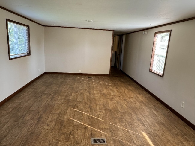 Building Photo - 4664 US-30