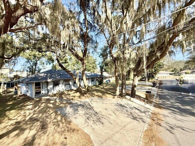 Foto del edificio - 1339 Eagleview Dr