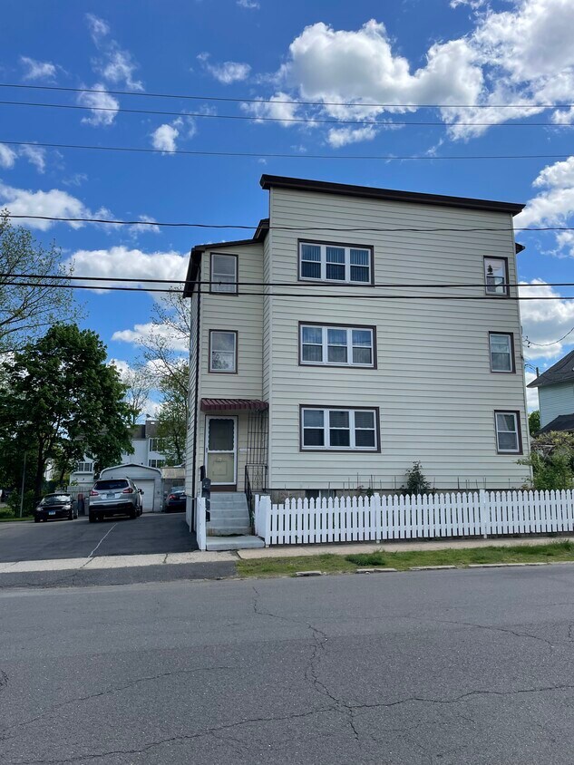 Primary Photo - 65 Pardee St