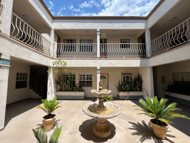 Foto del edificio - Beautiful 2 Bed / 2 Bath Condo for Rent in Long Beach!