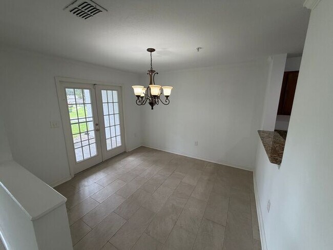 Foto del edificio - Spacious 3 Bedroom Townhome with Garage in Altamonte Springs