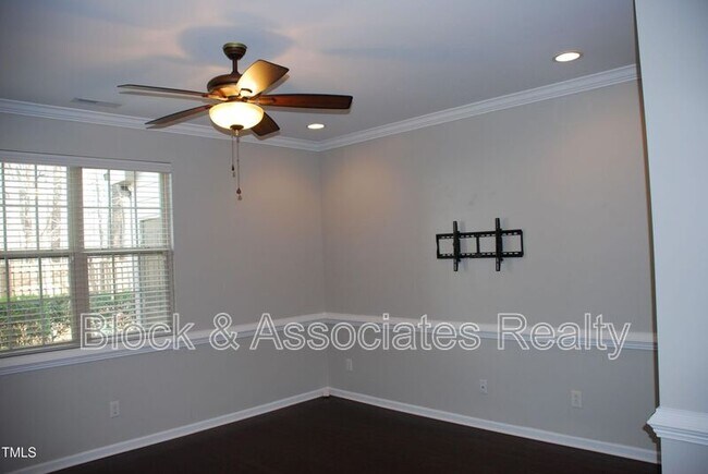 Building Photo - 748 Wickham Ridge Rd