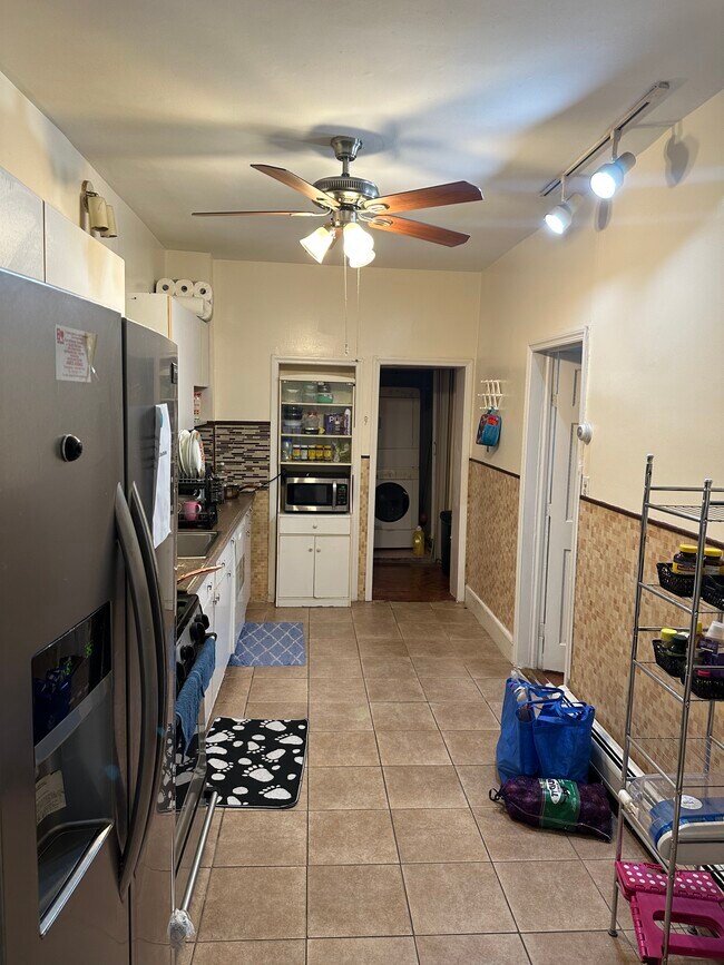 Kitchen - 3340 John F Kennedy Blvd