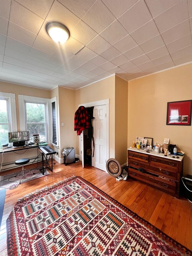 Building Photo - 55 Beacon St