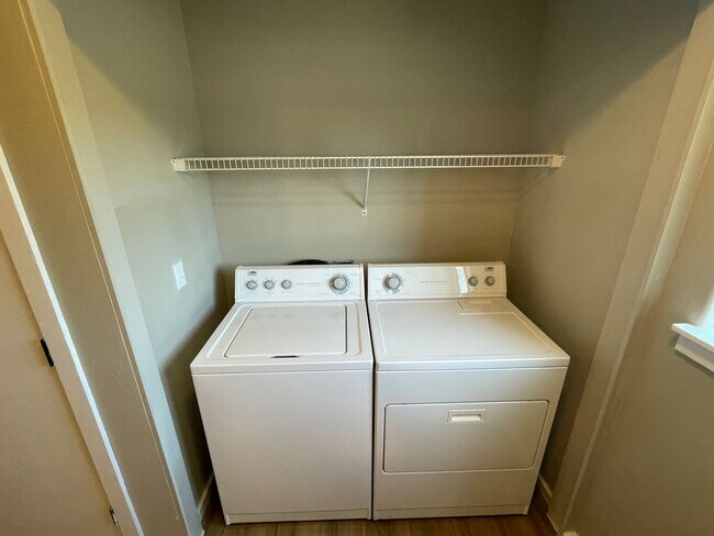 Foto del edificio - Comfort, Style, and Space - Discover This ...