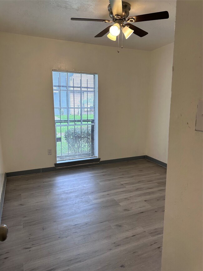 Building Photo - 143 Casa Grande Dr