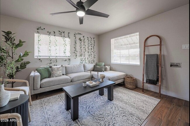 Building Photo - 3611 N 21st Dr