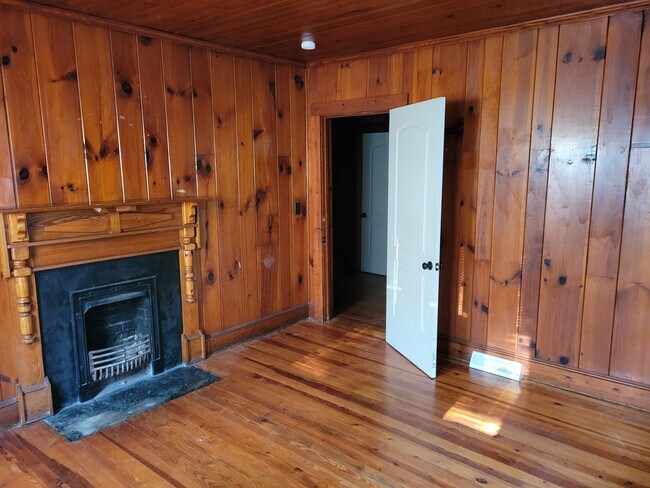 Foto del edificio - 202 Clemson St