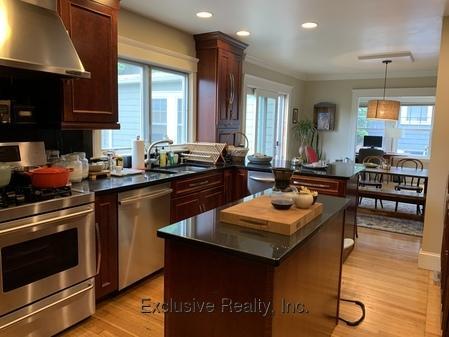 Foto del edificio - 2 bedroom in NEWTON MA 02459