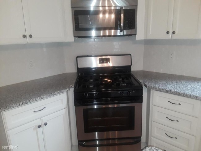 Foto del edificio - 2 br, 1 bath House - 105 Bell St